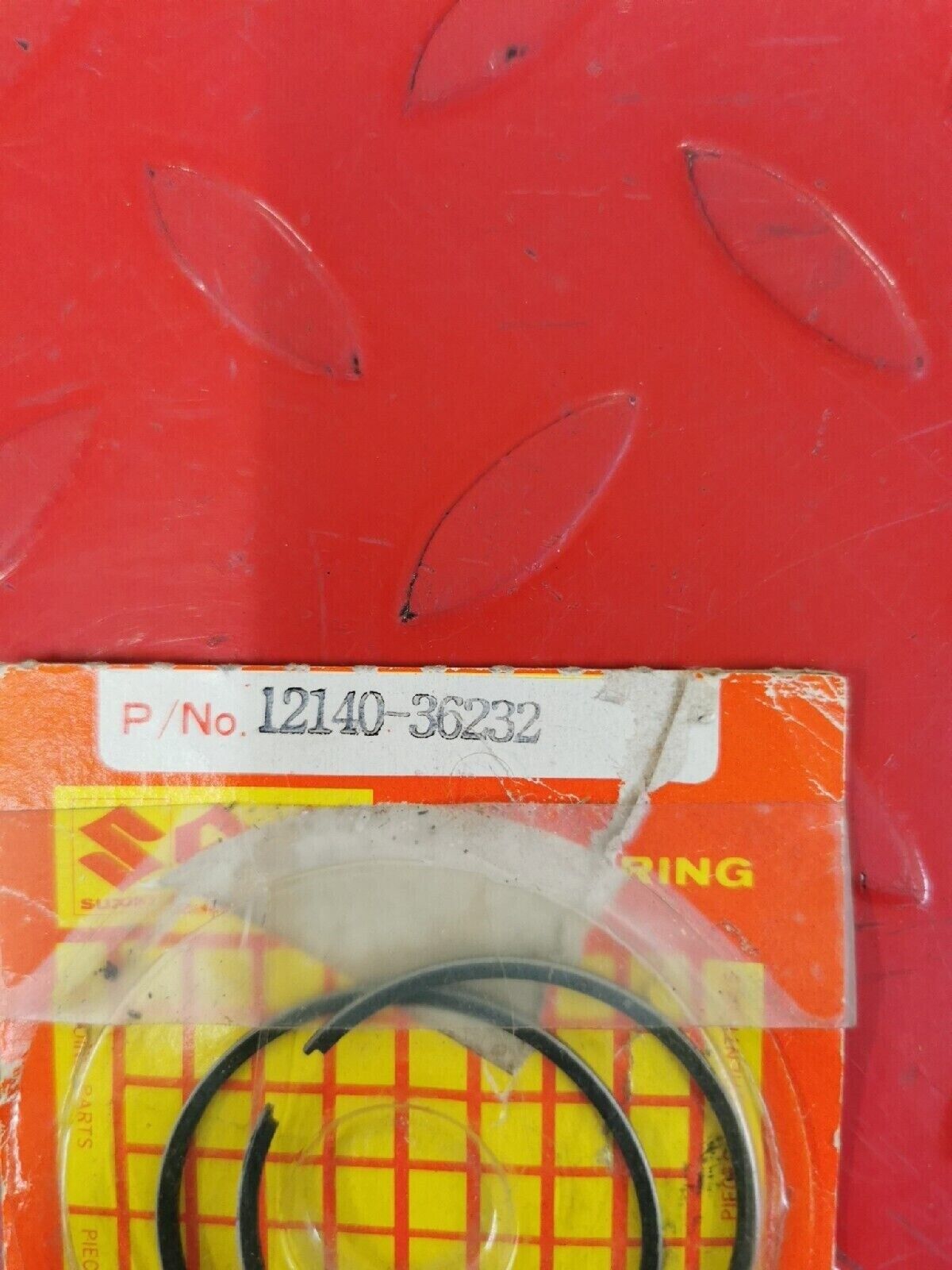 NOS SUZUKI RING SET PISTON 12140-36232 S11