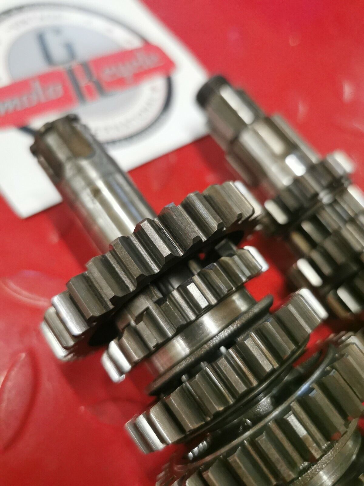 Honda CR125R 1982 transmission main counter input output shaft 23210-KA3-010 3
