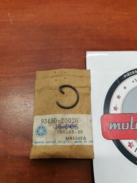 NOS Yamaha BR250 C25 G1A CIRCLIP 93450-20026-00 SUB 604-11634-00-00 Y129