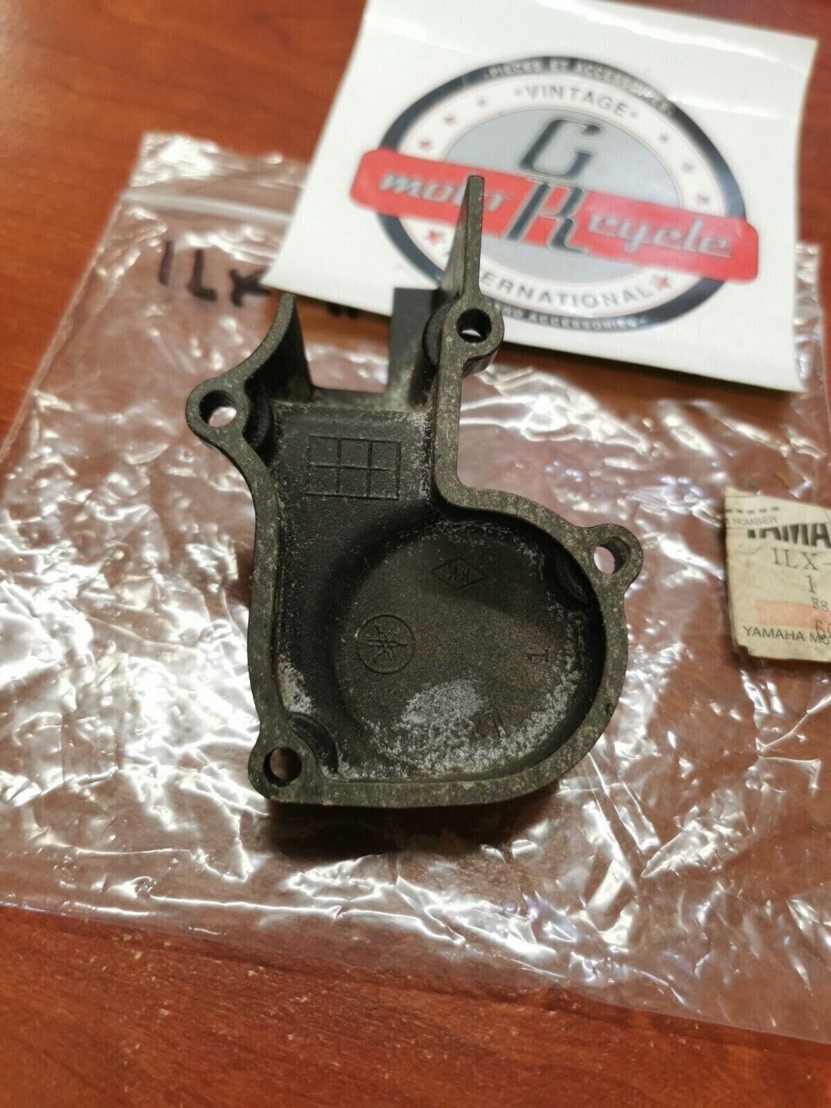 NOS Yamaha 1986 1987 YZ125 HOUSING 2 1LX-11992-00-00 Y85