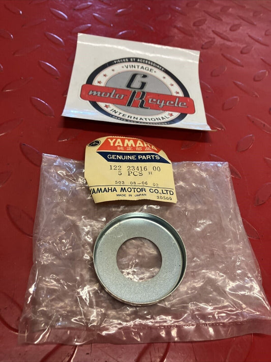 NOS YAMAHA BALL RACE COVER 122-23416-00-00 Y62