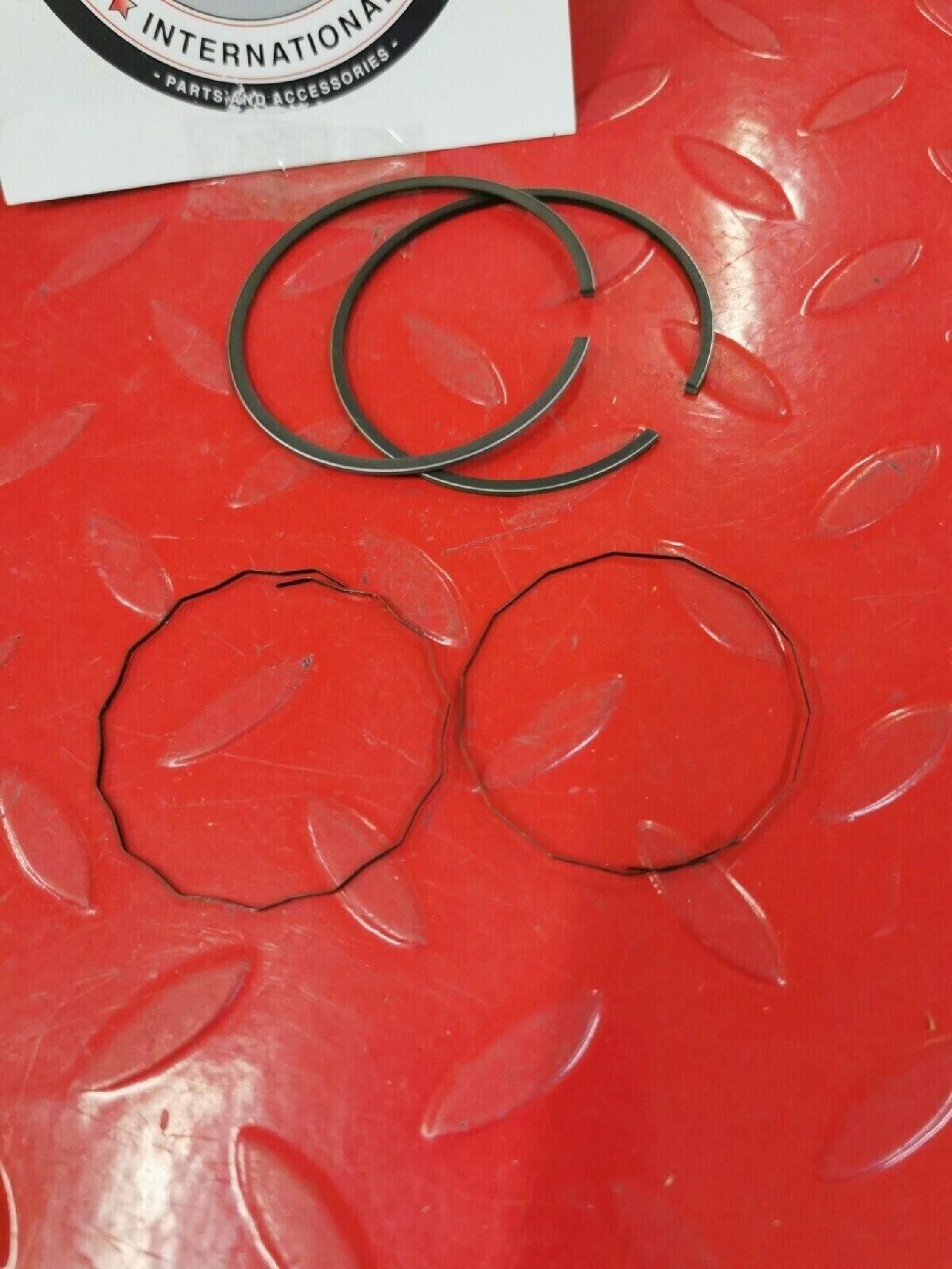 NOS YAMAHA AT2 AT3 CT2 CT3 1972 1973   PISTON RING SET  1ST  314-11610-10-00 Y51