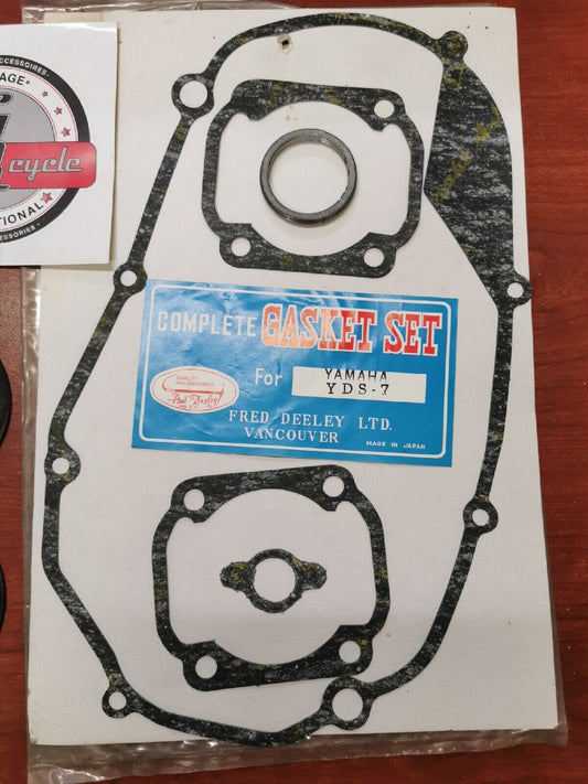 NOS Yamaha YDS7 INCOMPLETE GASKET KIT SET 2 Y74