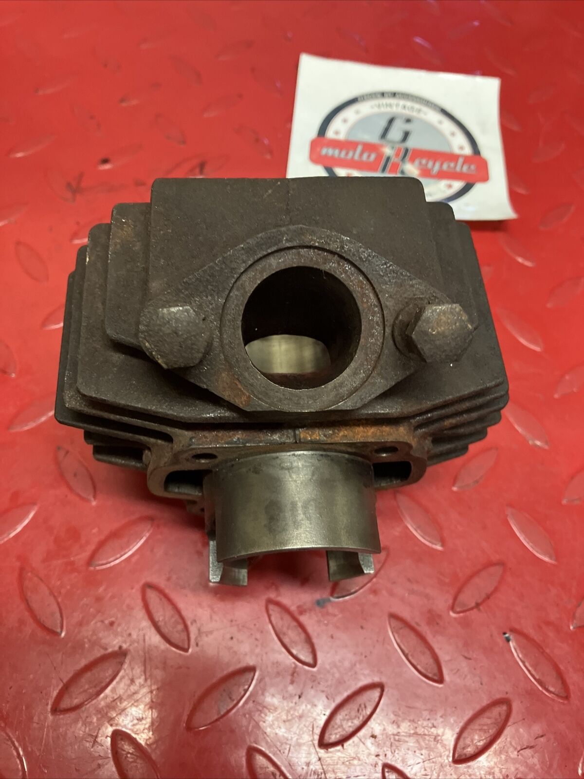 Yamaha U7E 1972 V70 cylinder jug barrel 47mm ONLY NEED HONED