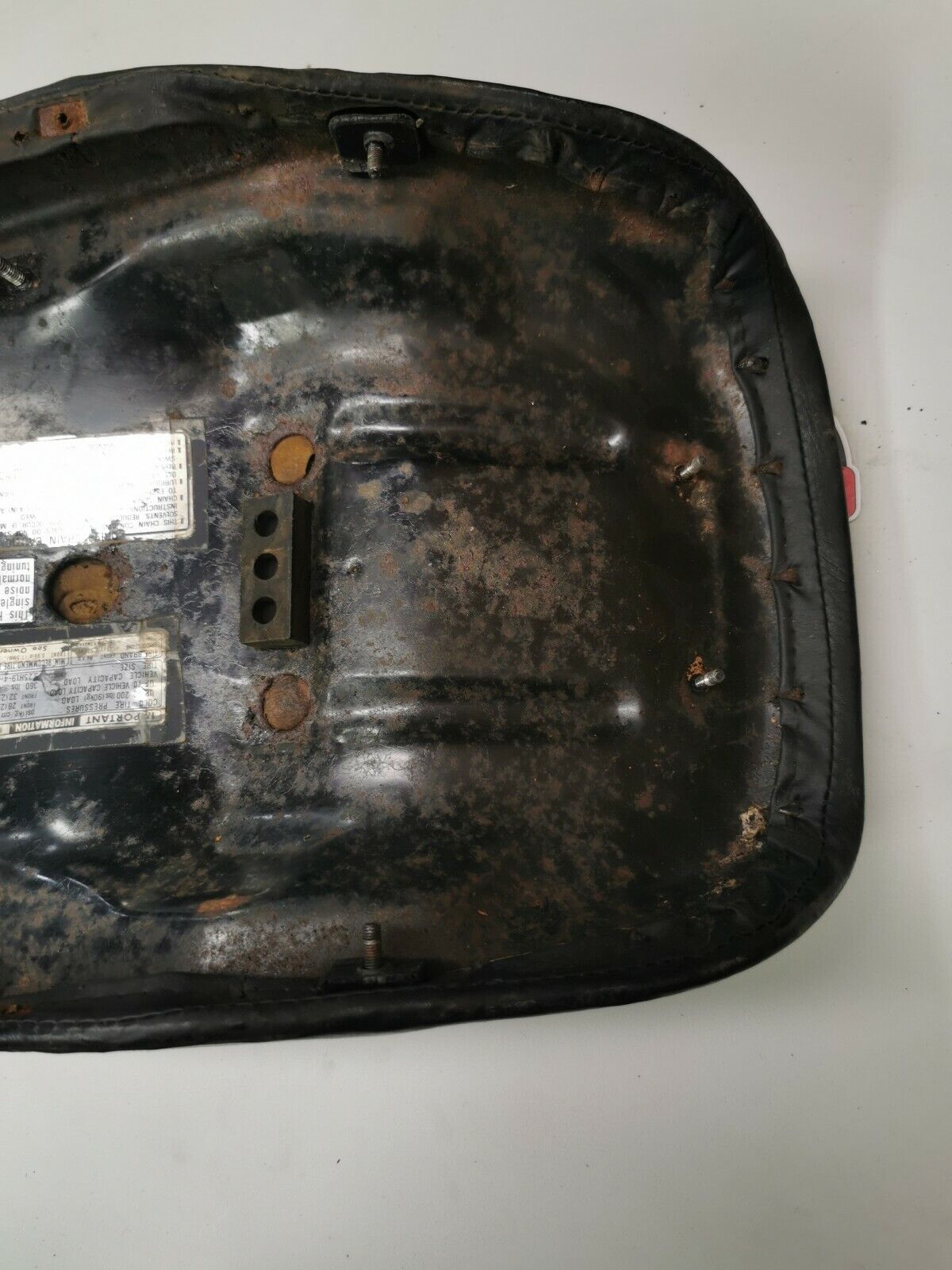 Honda CB750F 1978 seat saddle 77100-410-770ZA