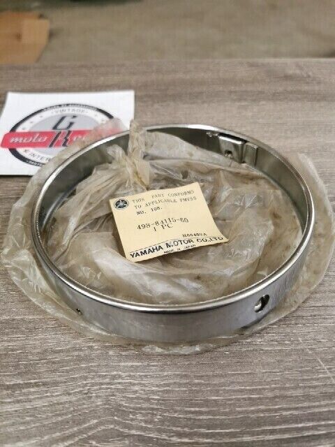 NOS YAMAHA DT100 DT125 DT250 DT400 XT500 RIM HEAD LAMP 498-84115-60-00 Y191