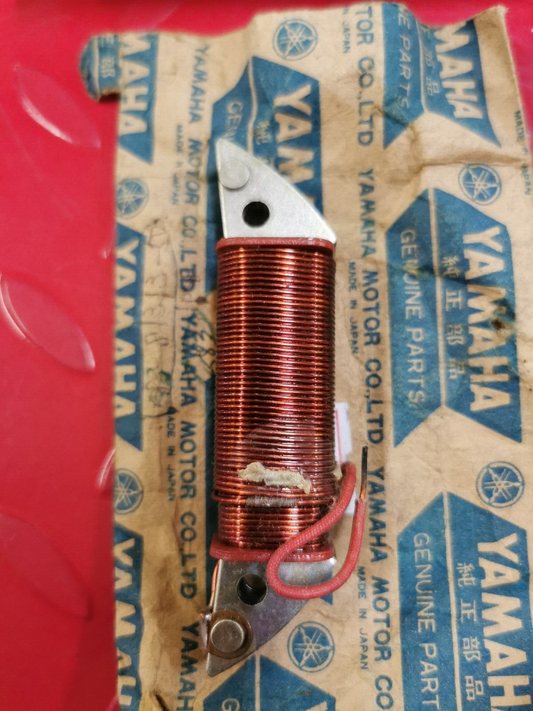 NOS Yamaha TT500 1976 - 1981 COIL LIGHTING 1 583-81313-50-00 Y19