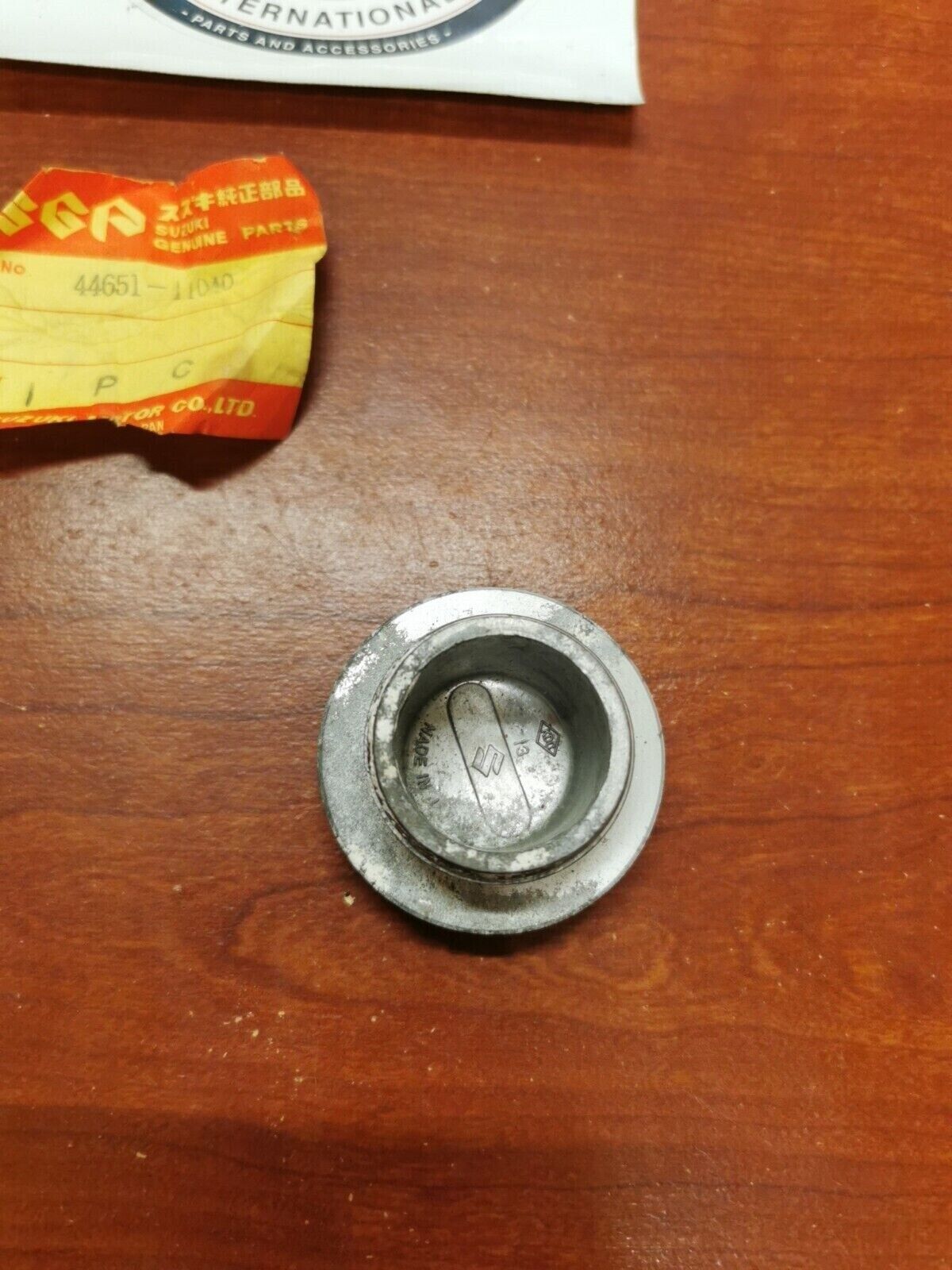 NOS Suzuki T500 T20 TC250 TC120 T125 OIL TANK CAP 44651-11040 S18