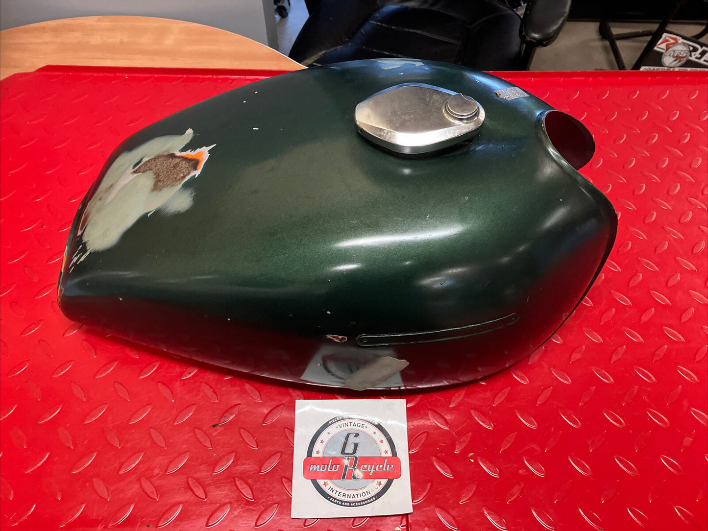 Kawasaki KZ1000 1977 1978 Fuel tank gas petrol reservoir