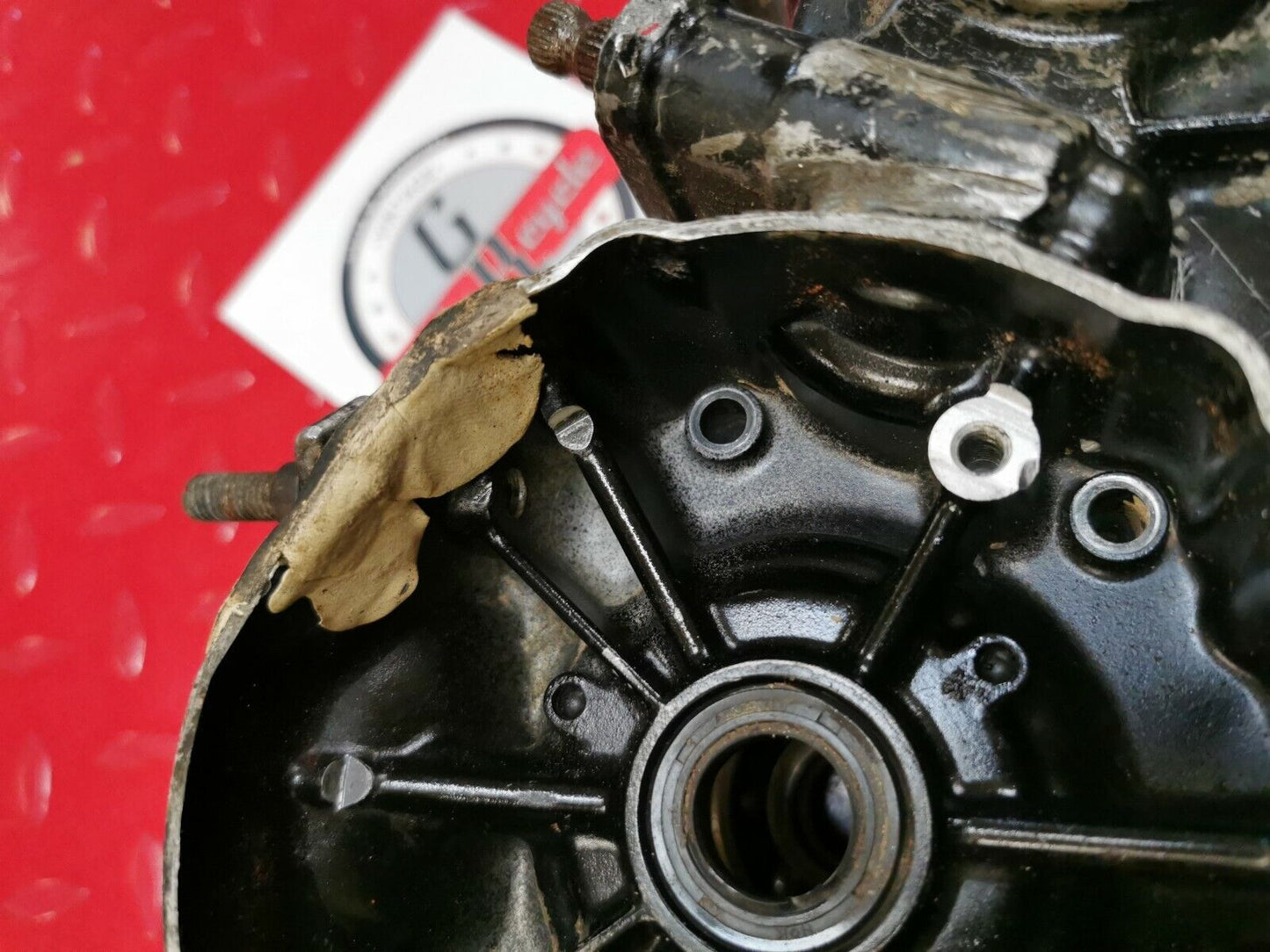 Suzuki RM125 1982 Left Right crankcase set crank case