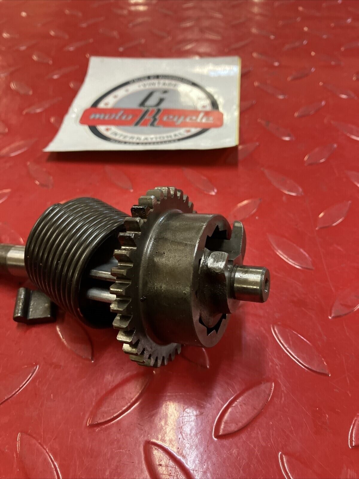 Kawasaki G5 1972 kickstarter kick starter spindle shaft gear