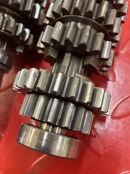 Suzuki RM125 1980 transmission mainshaft countershaft main counter shaft gear
