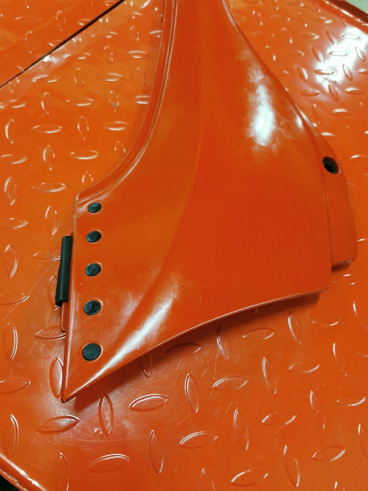 Kawasaki GPZ1100 1983 left side cover panel fairing 1984