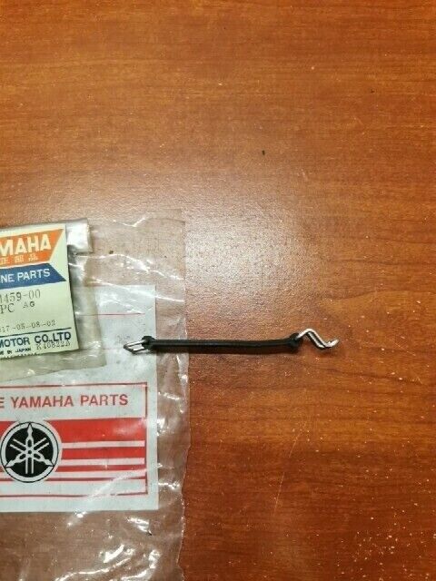 NOS Yamaha 1974 TX500 1975 XS500 HOLDER 371-14459-00-00 Y180