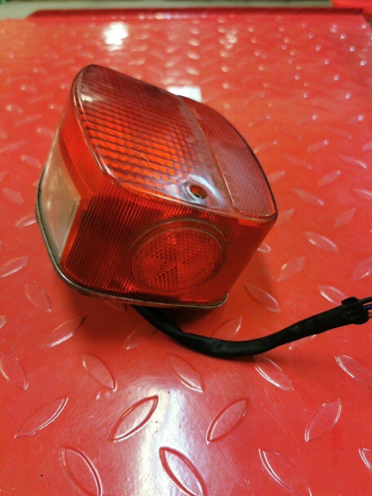 Kawasaki KZ440 1980 1981 1982 1983 taillight rear tail back light 220-40781 2