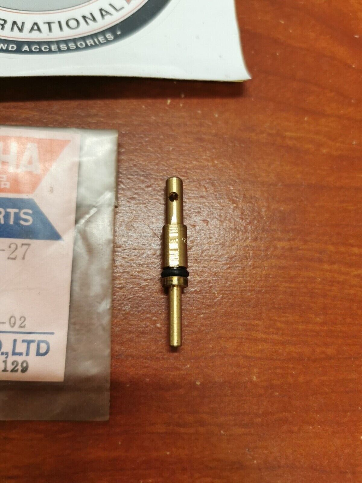NOS Yamaha 1974 GP292 GP246 1976 GP300 MAIN JET #135 849-14143-27-00 Y100