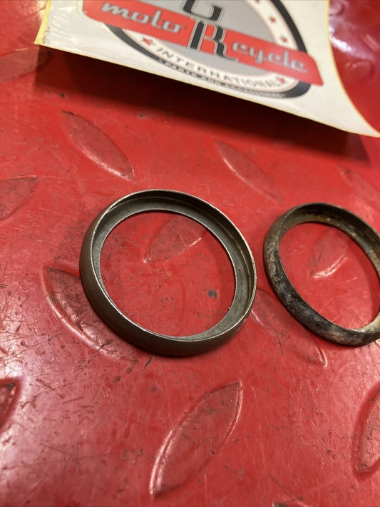 Yamaha RD400 1977 front fork cover upper guide