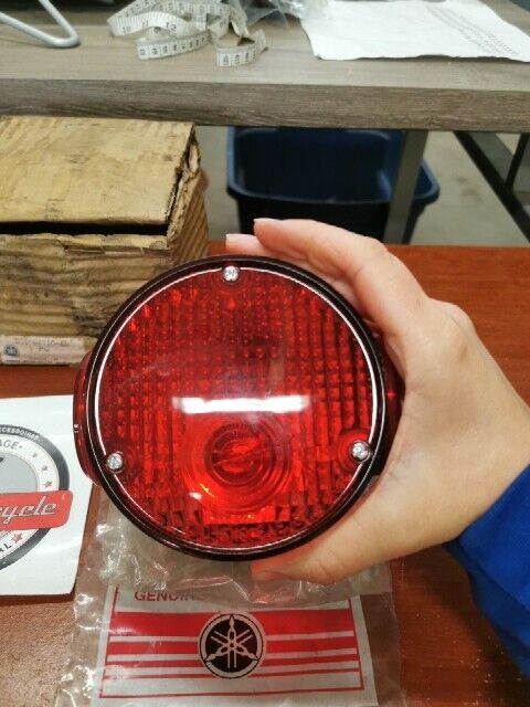 NOS Yamaha TX500 TX650 TAIL LAMP UNIT 371-84710-60-00 SUB 371-84710-61-00 Y171