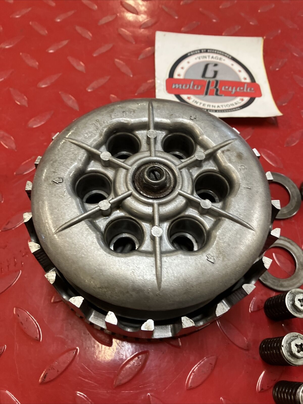 Yamaha YZ400 1977 complete clutch assembly basket hub pressure 1W4-16301-00-00