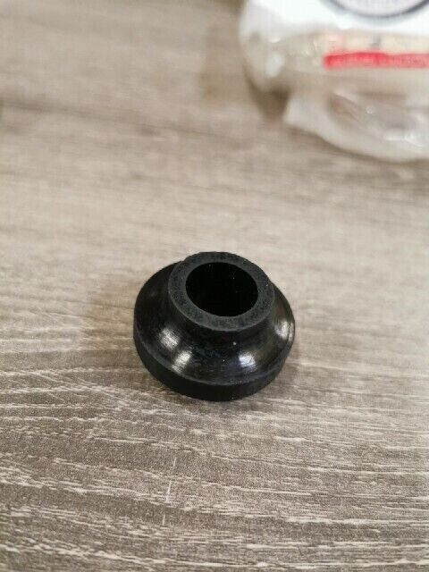 NOS SUZUKI DR370 1978 1979 PE175 ROLLER CHAIN TENSIONER LOWER 61345-41501 S37