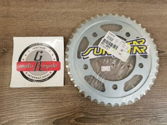 NOS SUNSTAR DR250 DR350 DR350SE DRZ400 DRZ400S REAR SPROCKET43T 391-0343 J59