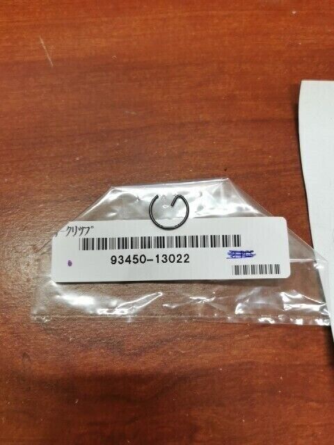 NEW NOS Yamaha BW80 DT50 FS1 CIRCLIP 93450-13022-00 SUB 132-11634-00-00 Y126