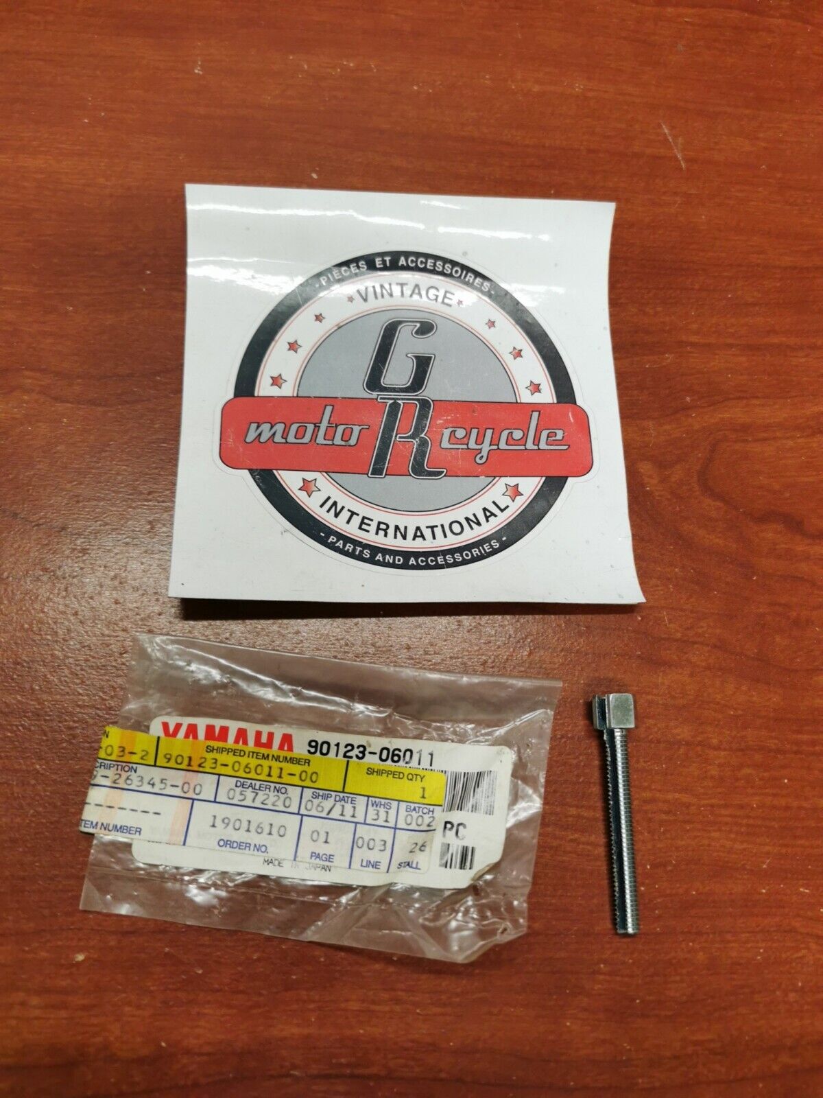 NEW NOS Yamaha YZ80 LB80 AT1 ATM1 AT2 AT3 LT2 CT1 YA6 BOLT 90123-06011-00 Y99