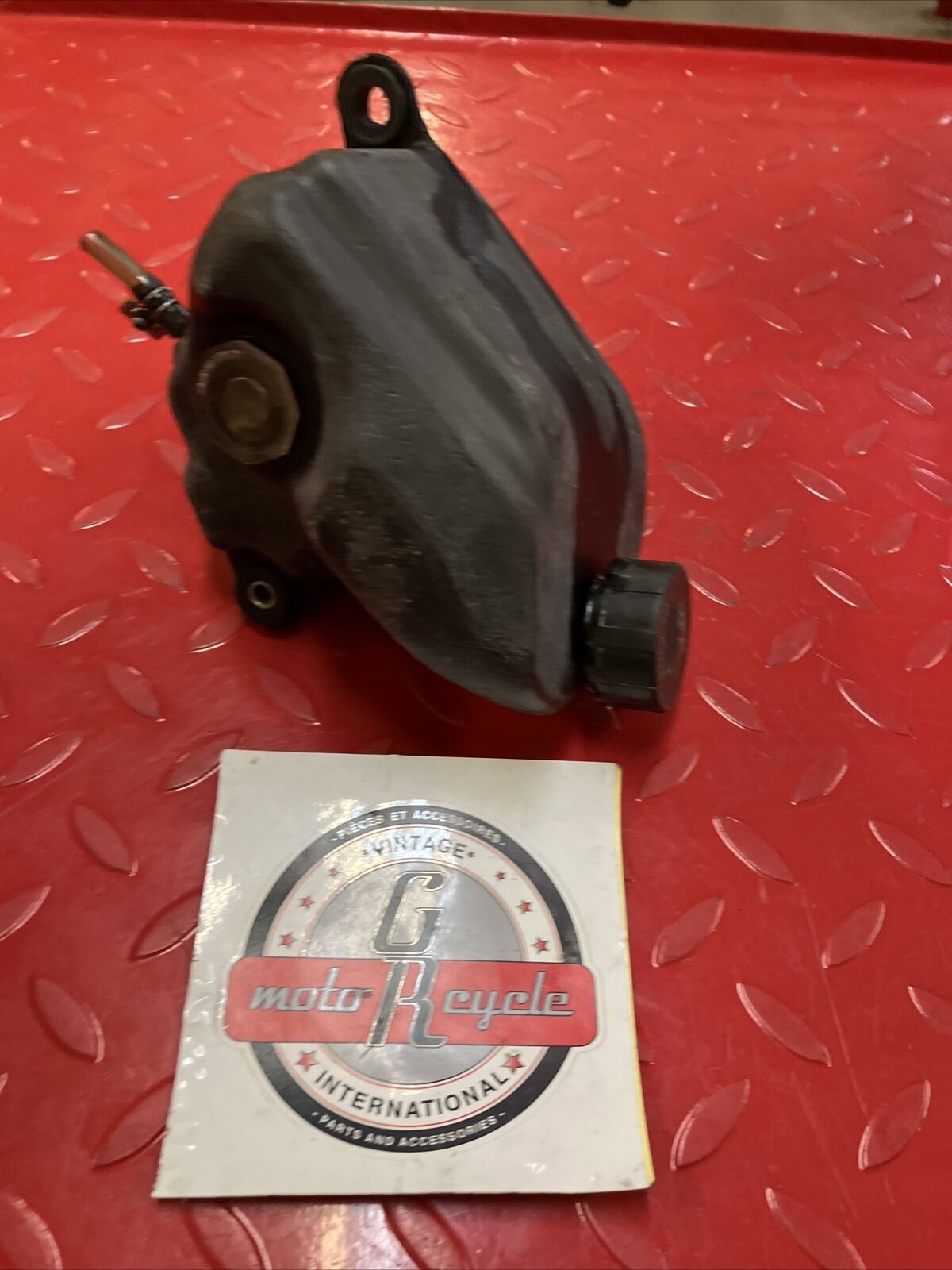 Suzuki RV90 1976 oil tank reservoir