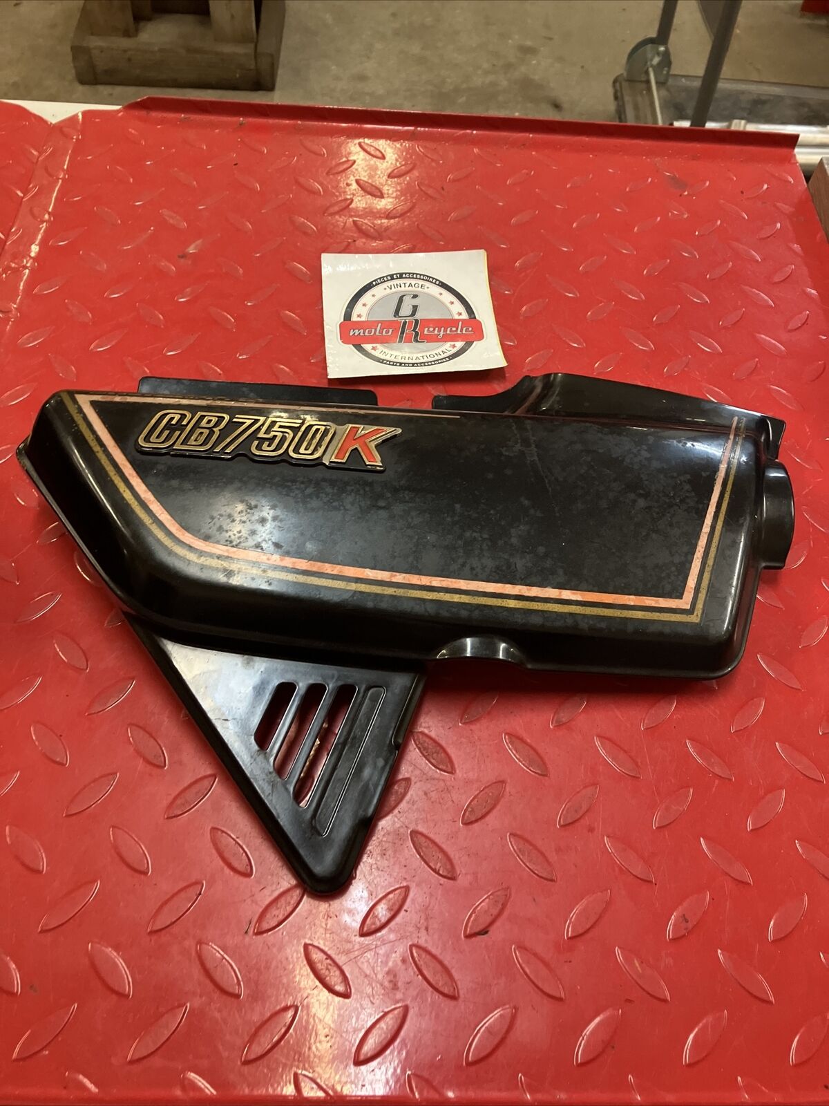 Honda CB750K 1981 right side cover panel fairing