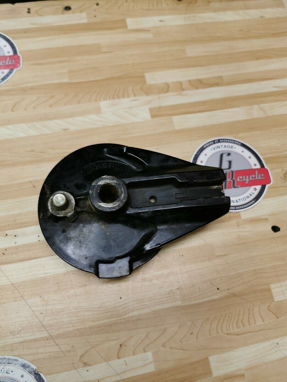 Honda XR350R 1983 rear brake panel drum cover XR600R XR250R 1984 43100-KF0-000
