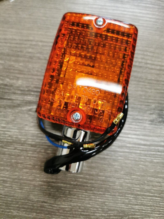NOS YAMAHA XV920 1982 FRONT FLASHER TURN SIGNALS 10L-83310-70-00 Y54