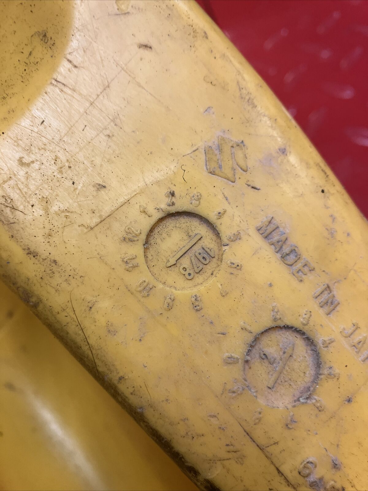 Suzuki RM125 1979 fuel tank gas petrol reservoir 2