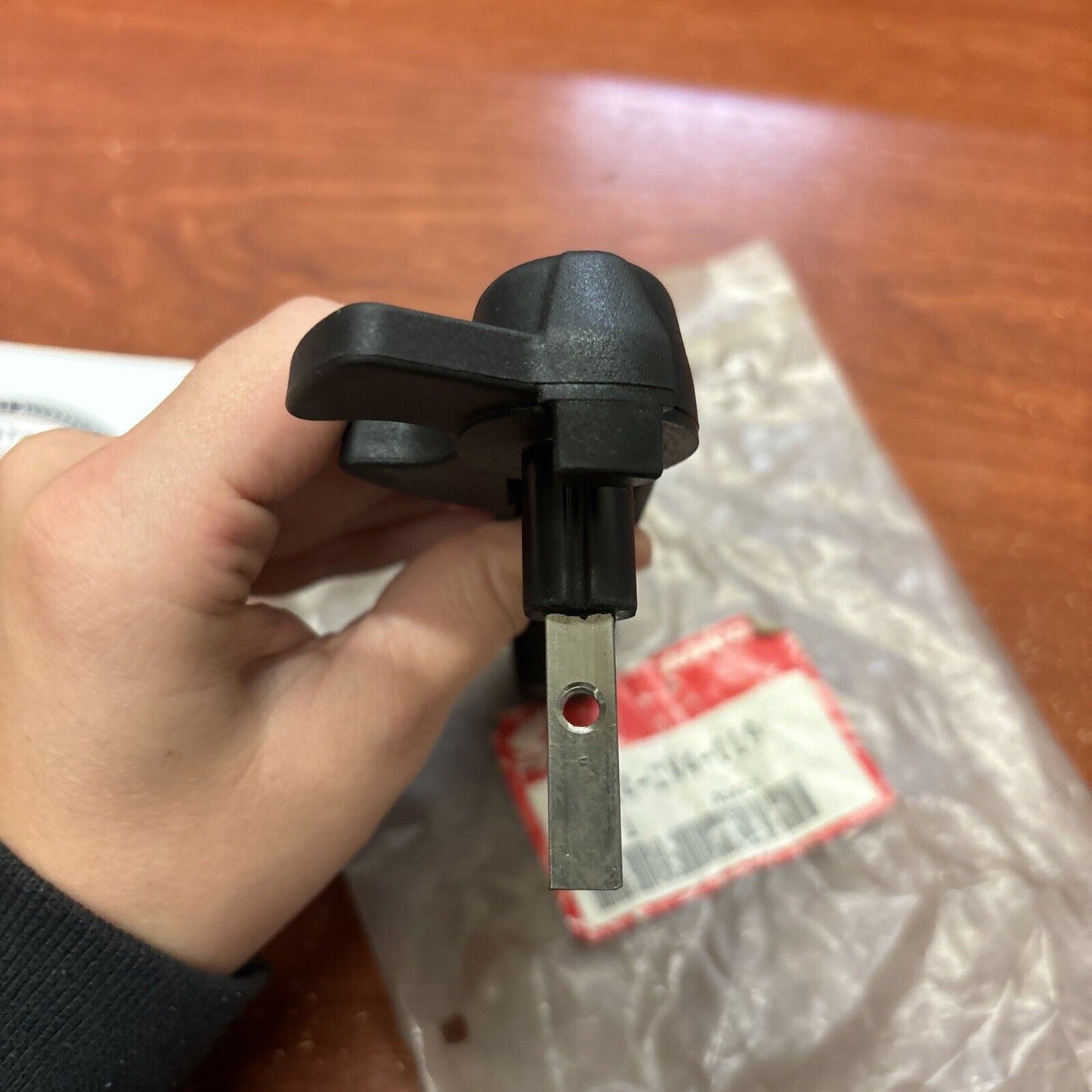 NOS Honda OUTBOARD SHIFT LEVER 24614-ZV4-010 H150