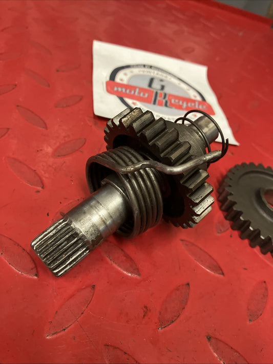 Honda CR250R 1984 Kickstarter Kick starter spindle shaft idle gear