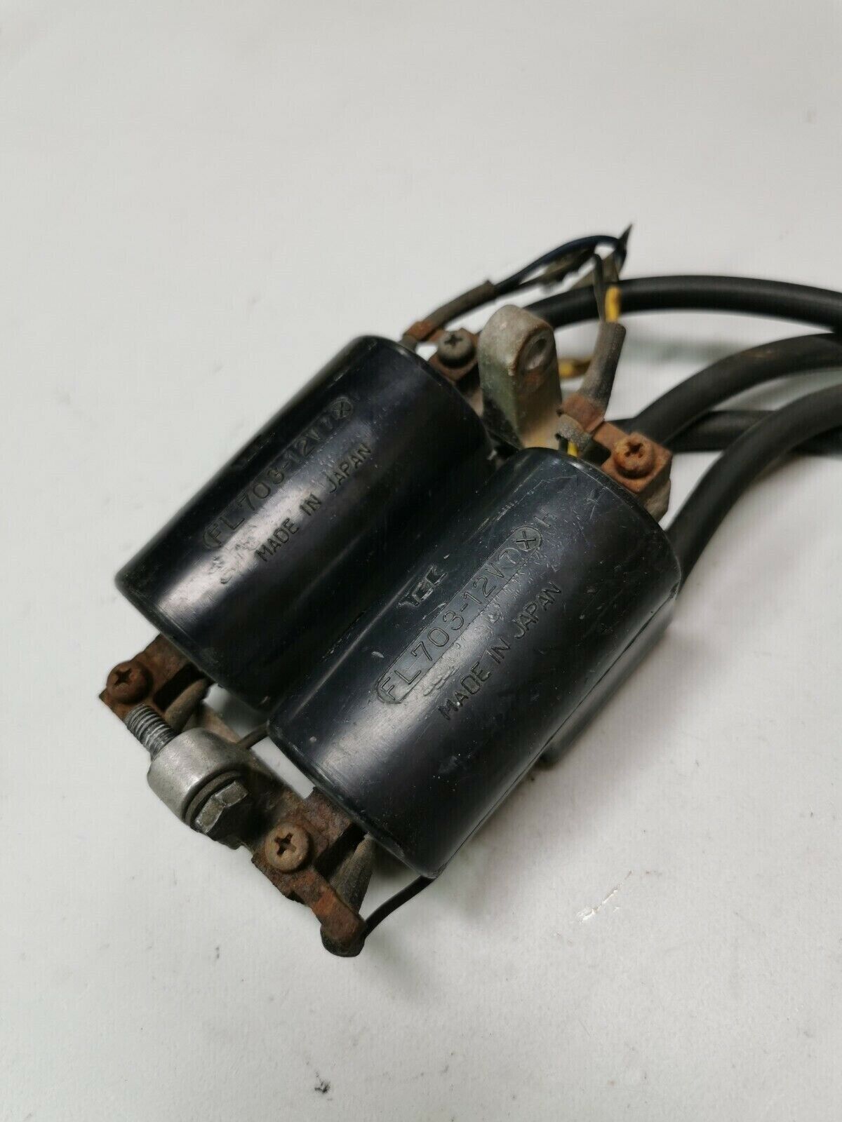 Honda CB750F 1978 ignition coil left right 30500-300-013 30502-300-003
