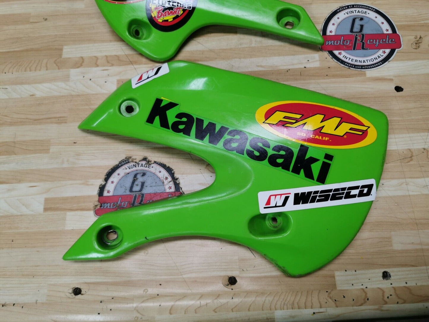 Kawasaki KX65 2008 fuel tank radiator shroud right left 49089-1144-290 G
