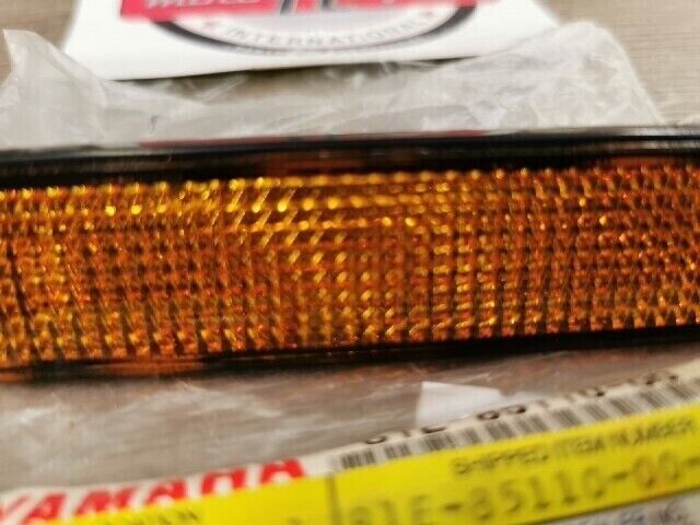 NEW NOS YAMAHA ET340K VX600XT VT480B REFLECTOR ASSEMBLY 81E-85110-00-00 Y108