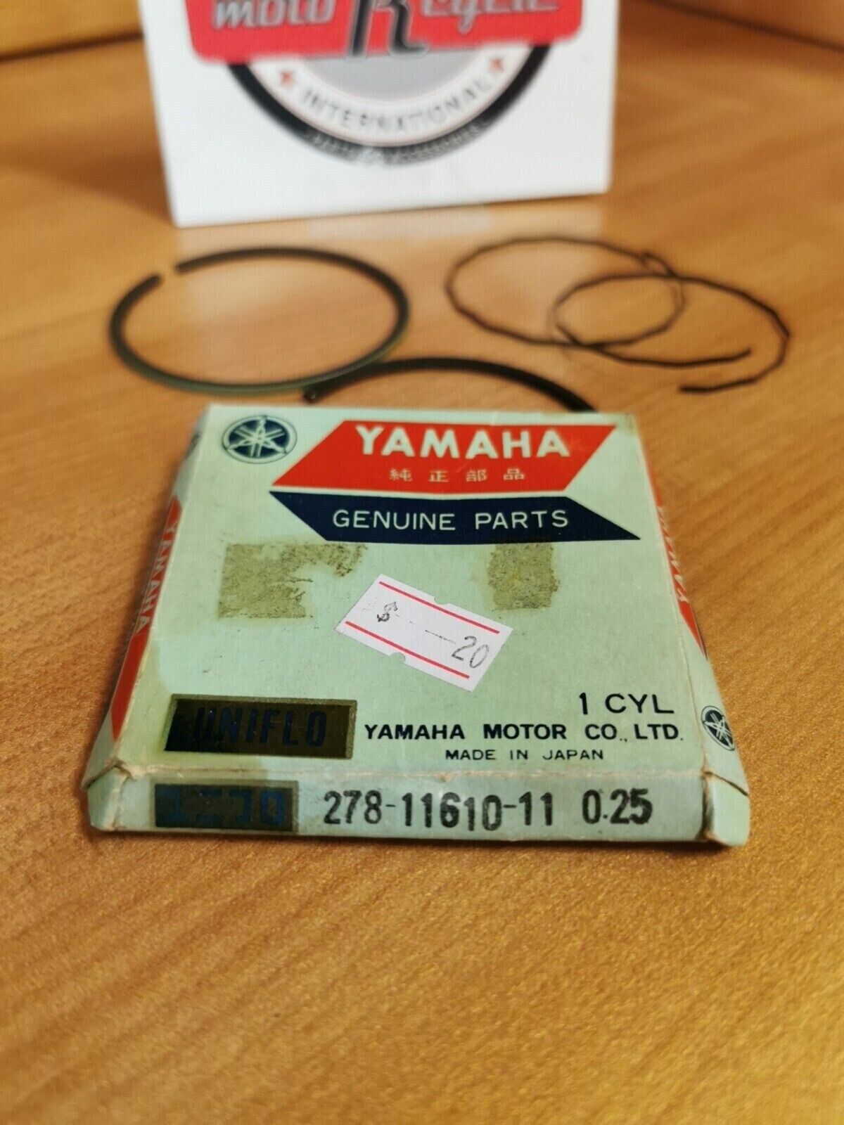 NOS YAMAHA R5 1970 - 1972 PISTON RING SET 1ST 0.25 278-11610-11-00 Y48