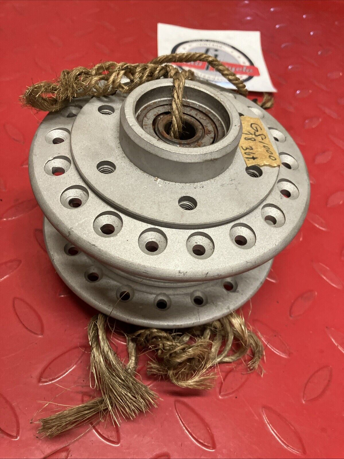 Suzuki GS GT Front wheel hub drum 54111-47001 54111-47002 U7