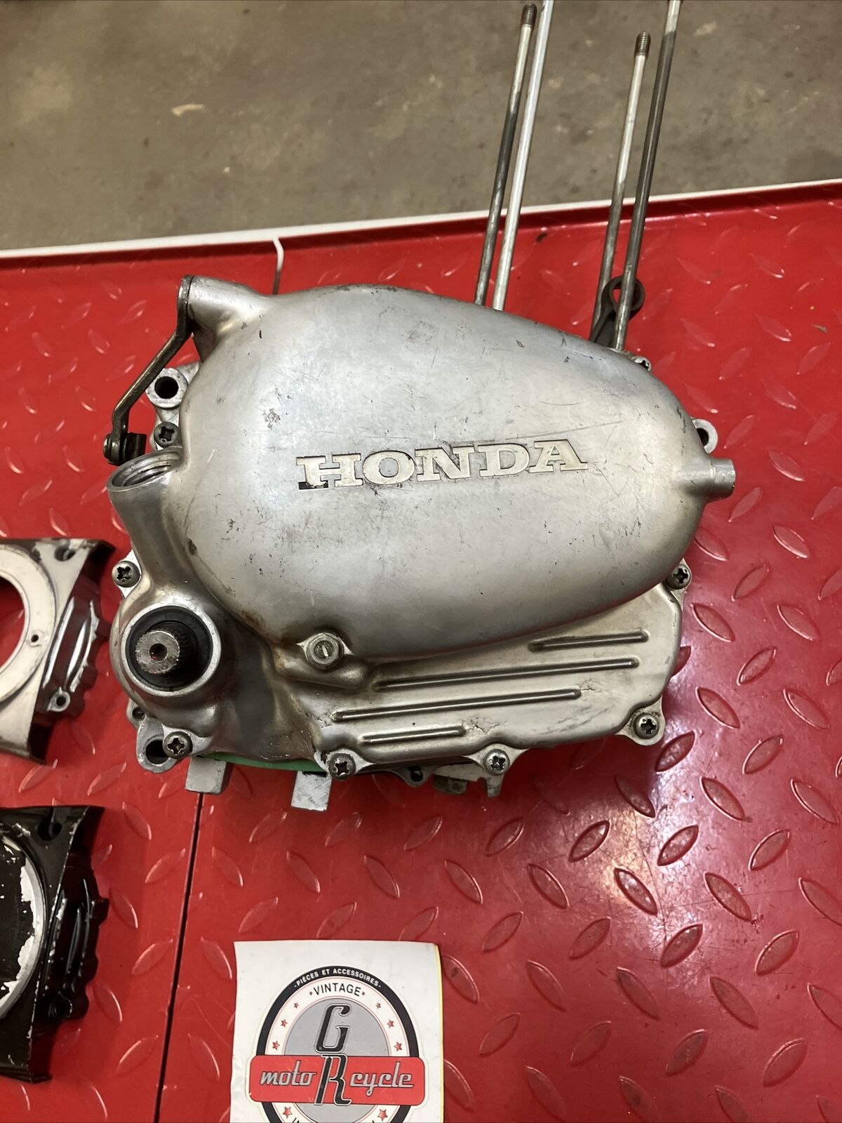 Honda CL100 engine mottor bottom end crankcase crankshaft transmission