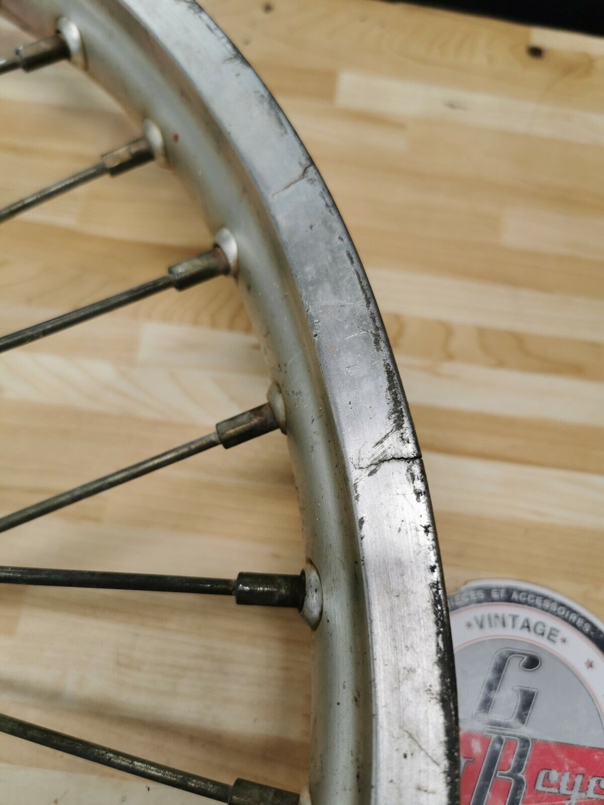 Kawasaki KDX200 1986 front wheel hub rim spoke