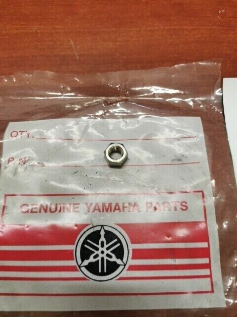 NOS Yamaha HEXAGON NUT 95301-12700-00 SUB 95311-12700-00 95317-12700-00 Y129