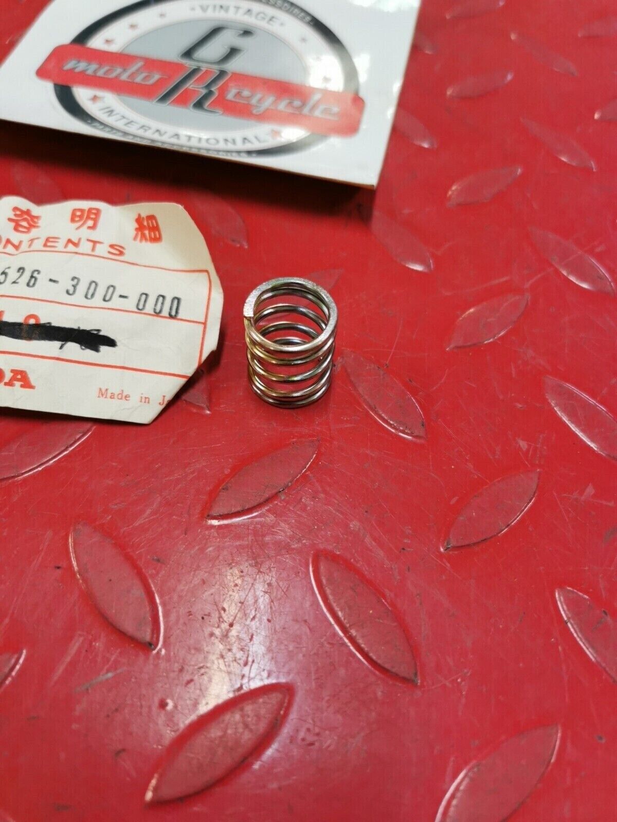 NOS Honda CB450 SL350 CL450 CB750 CL350 SPRING SEAT 17526-300-000 H32
