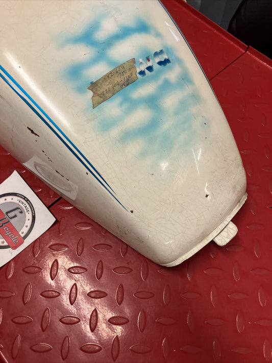 Kawasaki KZ750 1984 Fuel tank gas petrol reservoir PETCOCK NOT INCLUDED