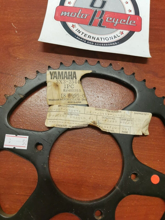 NOS Yamaha REAR DRIVE SPROCKET 49T 3X3-25449-00-00 SUB. 3X3-25449-01-00 Y90