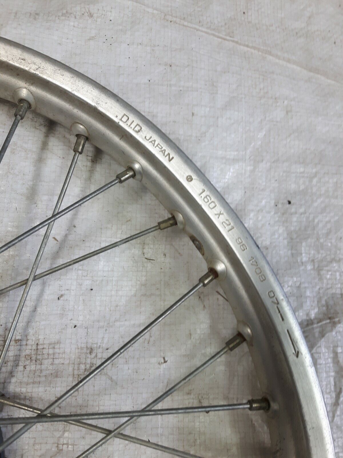 Honda XR200R 1983 front wheel rim hub 44601-KB9-010