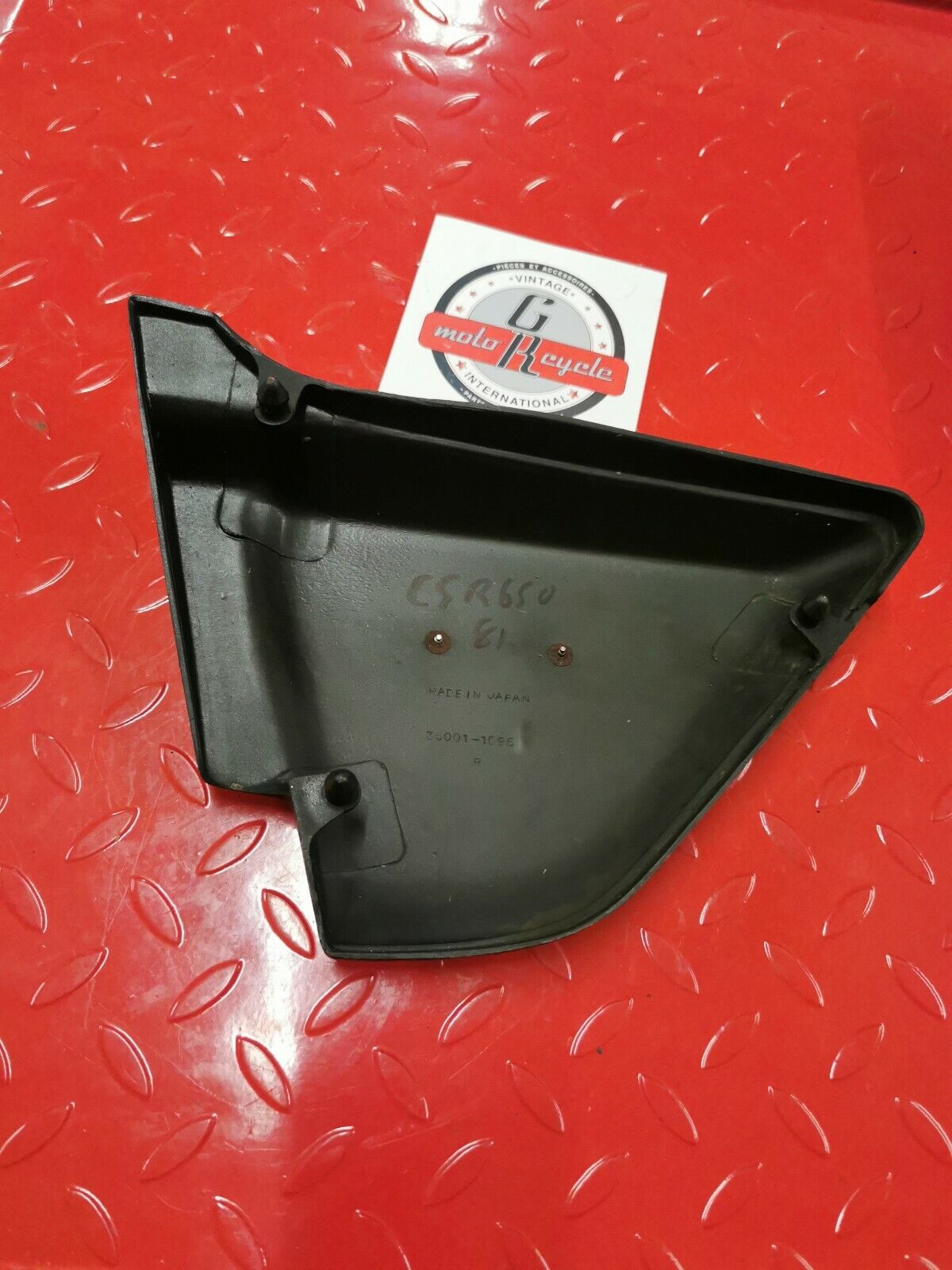 Kawasaki CSR 650 KZ KZ650 1981 1982 right side panel cover fairing