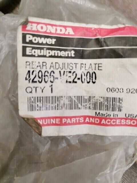 NOS HONDA LAWN MOWERS HRB216 PLATE L RR ADJUST 42966-VE2-000 H105