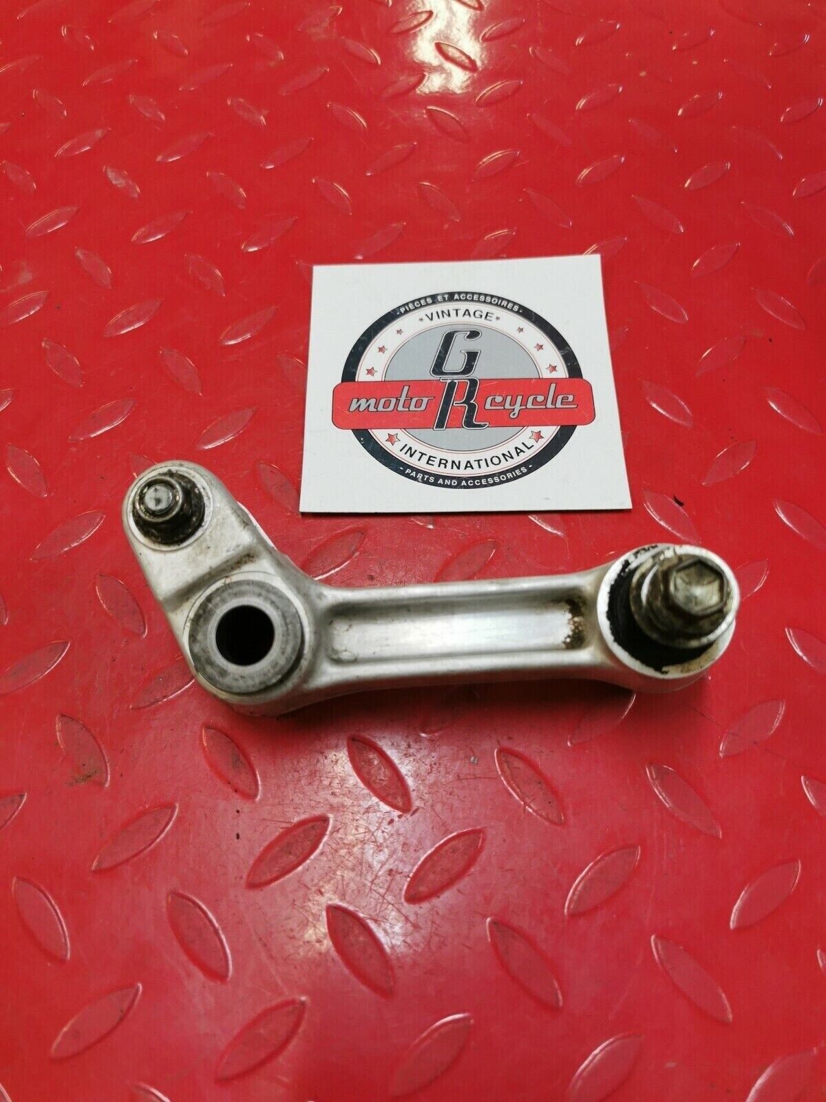 Yamaha YZ250 1988 swingarm rear shock linkage dogbone relay arm 1989