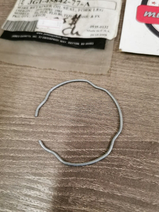 NOS James Gasket FL FLH FLH-8 WIRE RETAINER OIL SEAL FORK LEG JGI-45842-77-A J45